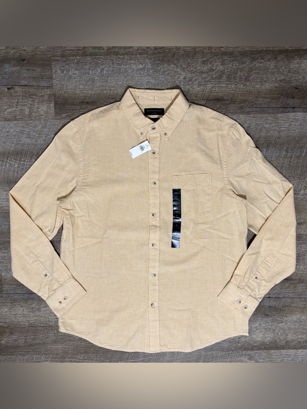 Banana Republic Men's Button-Down Shirt in Light Tan